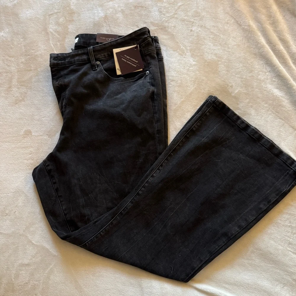 Ava & Viv Washed Black High-Rise Flare Jeans - Picture 3 of 6